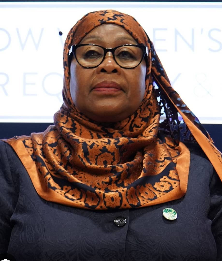 TanzaniaLeaks's tweet photo. ALERT: Kuna hasira na Manung'uniko makubwa sana chamani. Ndani ya CCM watu wanalalamika kitendo cha Rais Samia kulazimisha apitishwe kuwa mgombea pekee. Za chini ya Carpet, kama huu mchakato hautarudiwa, basi viongozi wengi waandamizi wako tayari kuunga mkono Upinzani. https://t.co/UUGQ6sMDIc