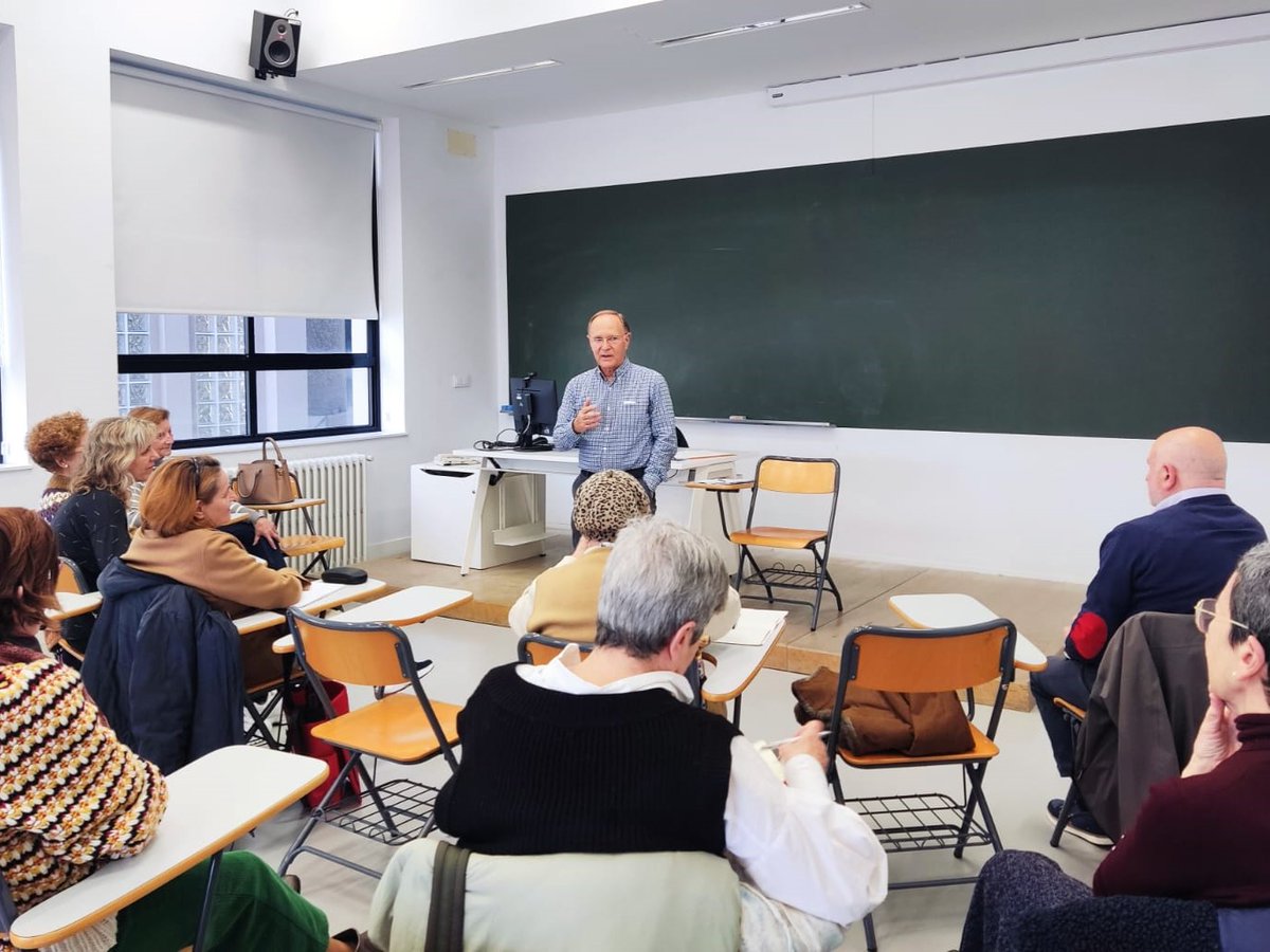 Hoxe están a comezar na Universidade Sénior da #Coruña, as sesións do Seminario "I+D e innovación: desde os conceptos ata as políticas" a cargo do prof. Alfonso Bravo Juega, que será desenvolvido ata o vindeiro 13 de febreiro