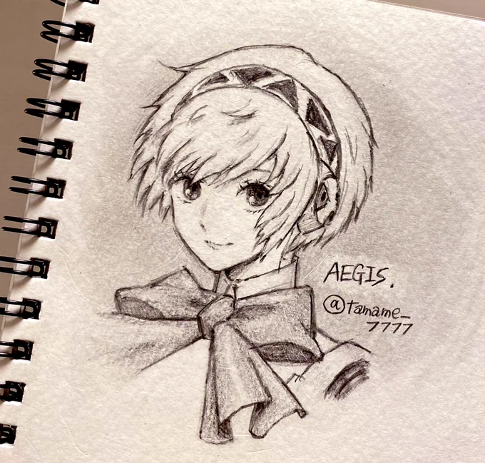 アナログ絵むずすぎてわろた
でも楽しい!

色鉛筆も買えばよかったな〜
次は真田先輩書きたい! 