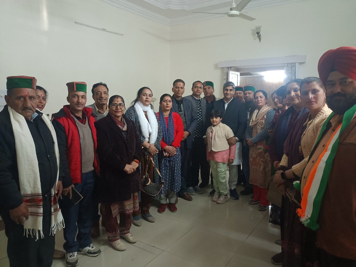 Attend the meeting with aicc general secretary or chief observer hpcc sh. Vidit Chaudhry g and Distt sirmour observer Sh Charanjeet Singh Niku g is at Circuit House Nahan sirmour Himachal Pradesh 
Brief discuss about Organisation