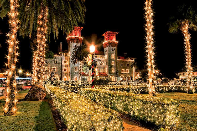 FlHistoricCoast's tweet photo. ✨Don’t miss your chance to see Nights of Lights before it’s gone for the season! 🌟 St. Augustine’s magical light display ends January 26th—make this your final stroll through the sparkle! #FloridasHistoricCoast #NightsOfLights #StAugustine https://t.co/uSBOV6QKnZ https://t.co/KGo2h46NxP
