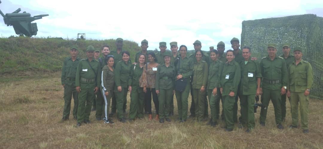 🪖 La segunda jornada del Bastión 2024 inició en la Brigada de Defensa Antiaérea de la Región Militar Villa Clara, donde se realizó un ejercicio táctico con la participación de los órganos de mando y la tropa.

#Bastión2024
#JuntosPorVillaClara 

✍️ <a href="/LisandraBorge98/">@LisandraBorges</a>