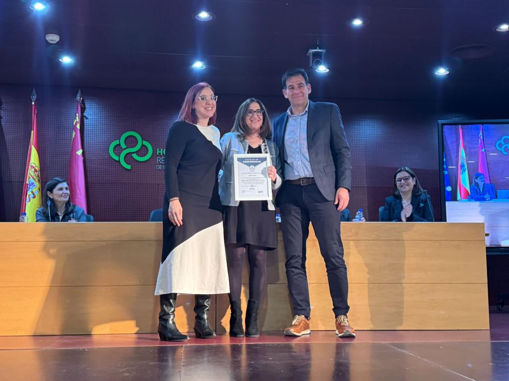 S.E.F.H (@sefh_) on Twitter photo Un nuevo servicio de farmacia hospitalaria se suma a la familia #QPEX
Nuestra enhorabuena al equipo de farmacia del <a href="/Area7ReinaSofia/">Area7ReinaSofía</a>
Gracias a su compromiso con la excelencia en la atención farmacéutica han obtenido la Certificación Q-PEX <a href="/sefh_/">S.E.F.H</a> <a href="/mapex_sefh/">Mapex_sefh</a> de nivel básico 👏🏻👏🏻 Un nuevo servicio de farmacia hospitalaria se suma a la familia #QPEX
Nuestra enhorabuena al equipo de farmacia del <a href="/Area7ReinaSofia/">Area7ReinaSofía</a>
Gracias a su compromiso con la excelencia en la atención farmacéutica han obtenido la Certificación Q-PEX <a href="/sefh_/">S.E.F.H</a> <a href="/mapex_sefh/">Mapex_sefh</a> de nivel básico 👏🏻👏🏻