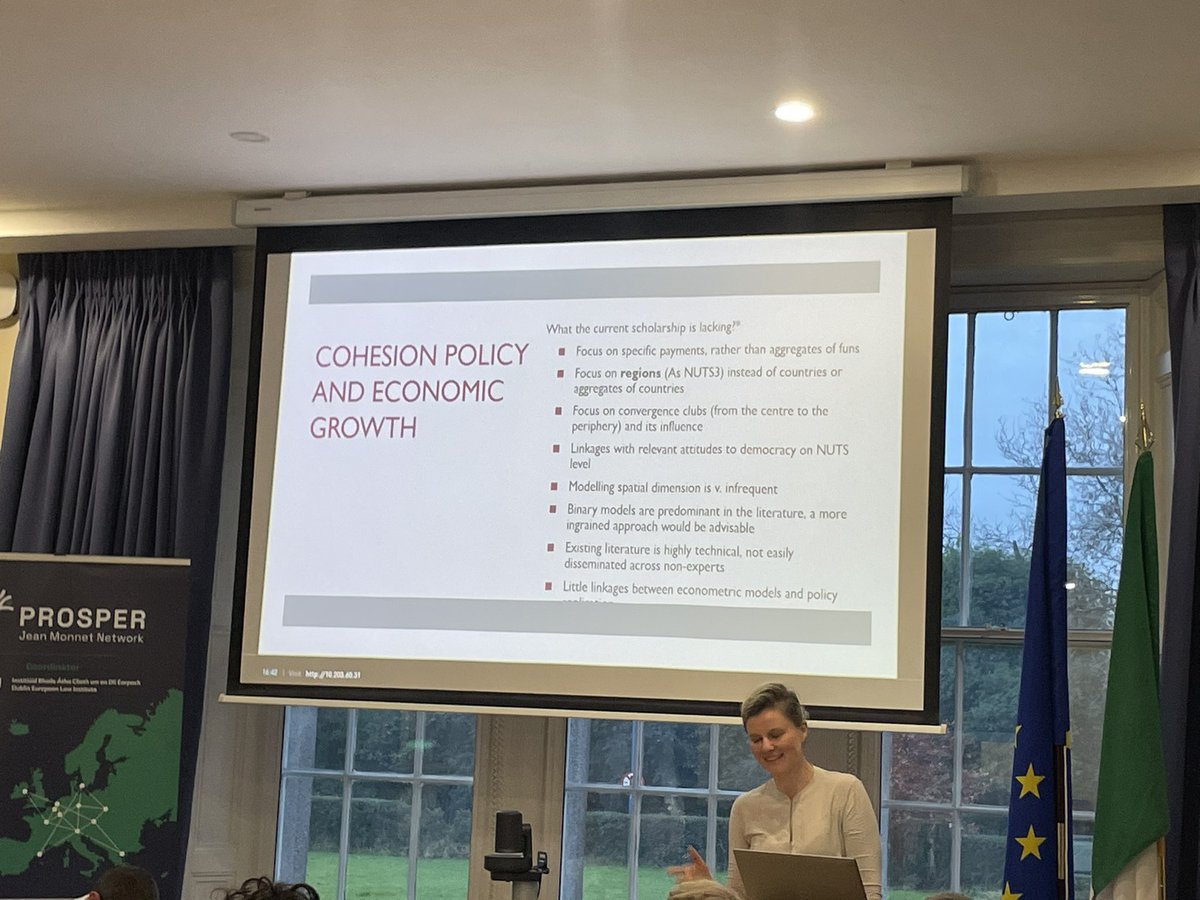 DCU_Brexit_Inst's tweet photo. Prof. Natasza Styczyńska &amp; Paulina Lenik representing Jagiellonian University Krakow present ‘Cohesion Policy in an Enlarging EU’. 

#JeanMonnetNetwork #PROSPER https://t.co/0bEbOAHB2I