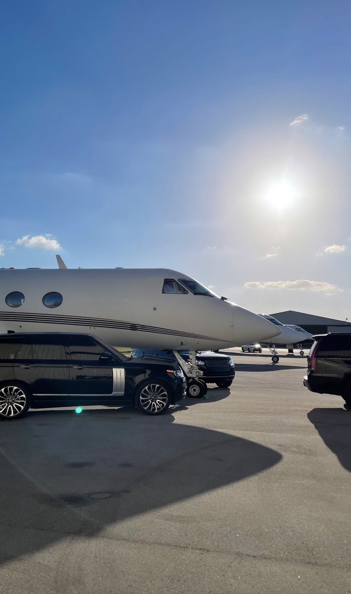 PascaLifestyle's tweet image. Eight Types of Private Jets ✈️: Which One Is for You?

✈️Very Light Jets
✈️Small Light Jets
✈️Super Light Jets
✈️Midsize Cabin Jets
✈️Super midsize jets
✈️Heavy Jets
✈️Ultra-Long-Range Heavy Jets
✈️Executive Liners/Bizliners

#UltraLongRange #verylightjet #smalllightjets