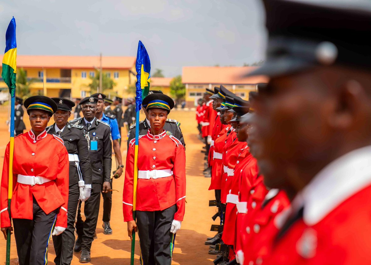 m_akpakomiza's tweet photo. Today, I had the privilege of addressing the passing-out parade of our newly trained police personnel in Edo State.

I charged them to approach their duties with integrity, fairness and professionalism. As trained personnel who know our land, people and culture, they are uniquely positioned to build trust within our communities and ensure the safety of lives and property.

I emphasized the importance of rejecting corruption, fostering strong relationships with the public and upholding the values of honesty and respect in their service.

The Edo State Government remains committed to supporting them with the tools and resources needed to excel in their duties.

Together, we will make Edo State safer and more secure. Congratulations to our new officers as they embark on this noble journey of service.