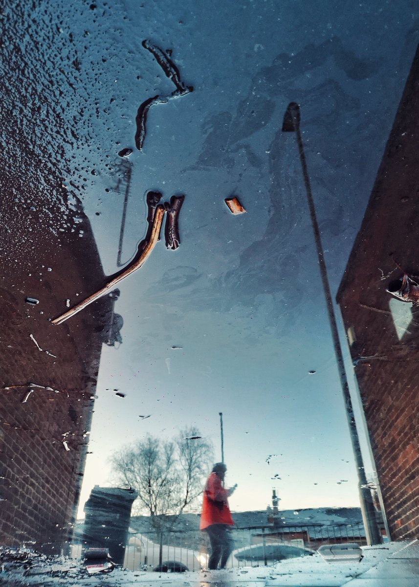 GingerSlim's tweet photo. Found a big oily puddle https://t.co/krbyfHv3Qs