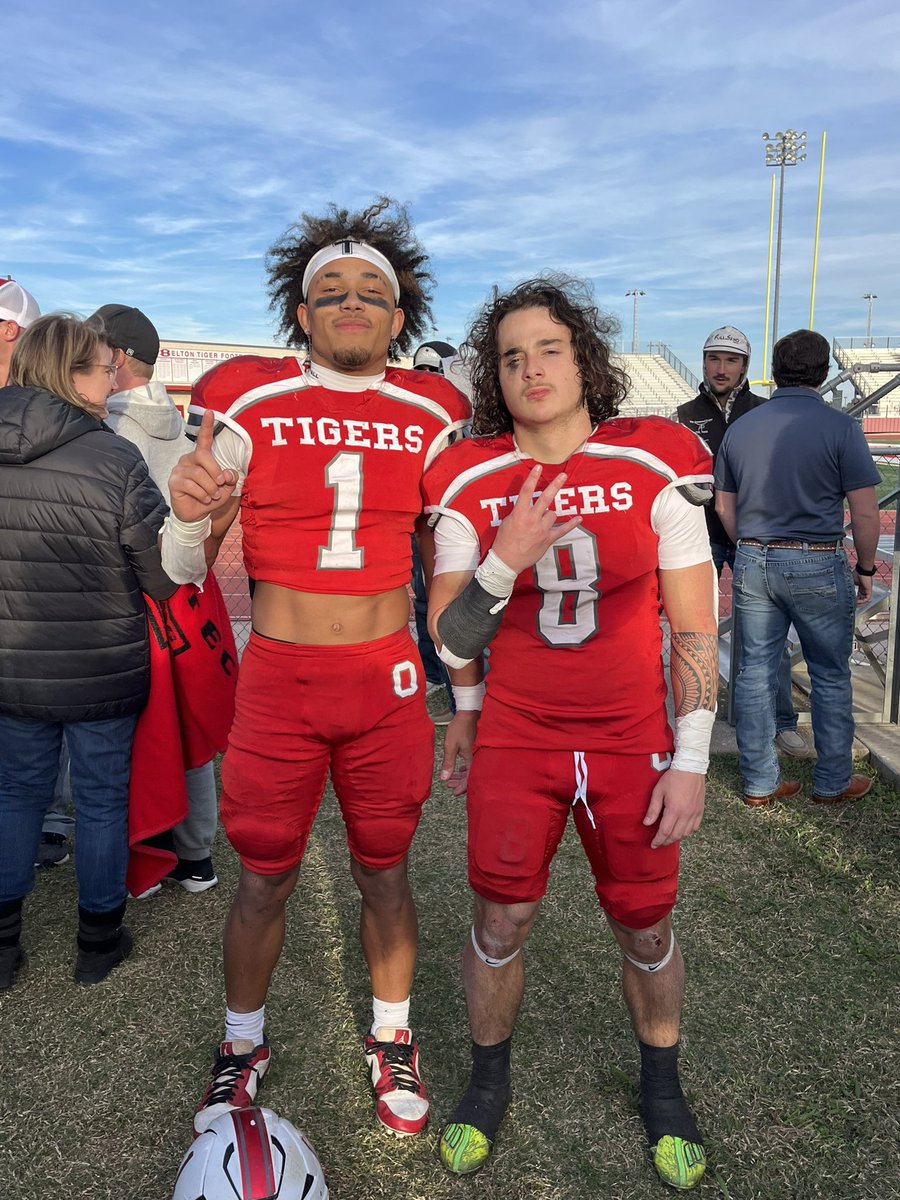 This guy is still up for grabs!! 

<a href="/kylerfossett/">Kyler Fossett</a> 
🚨3,162 YRD SZN🚨
🚨2,433 RUSHING YRD🚨
🚨 AVG 12YRD/CAR🚨
2023 All State Offensive MVP
2024 All State RB

hudl.com/profile/160871…