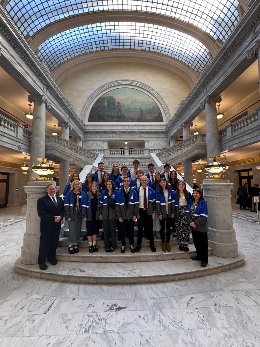 drapercity's tweet image. Yesterday the Mayor's Youth Council (MYC) went to the Capitol for Legislative Day. The MYC provides 9 - 12 graders opportunities to increase their knowledge of civic education. We're grateful for their dedication and service.

#draper #draperut #draperutah