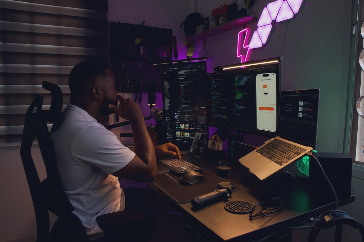 abazudosen's tweet image. One rule of coding that you should always remember is;
DRY - Don’t Repeat YourCode 👨🏽💻