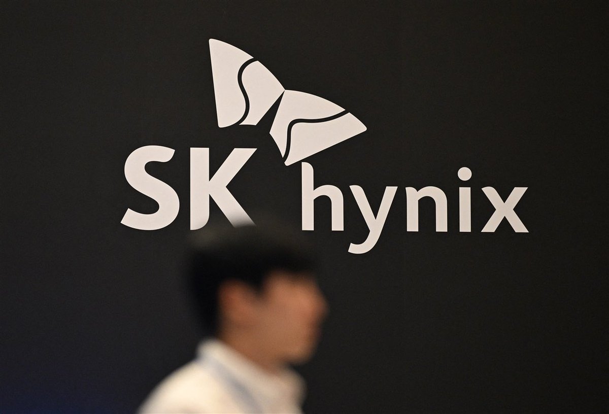 Chip Stocks Decline Amid Market Uncertainty

//🧵

$NVDA $ASML $AMD