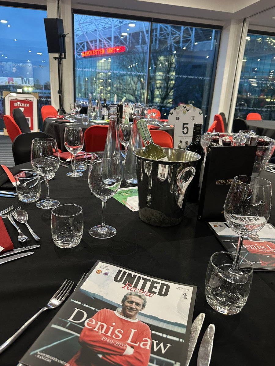 Lasgo1987's tweet photo. MUFC https://t.co/YPl43tqtzk