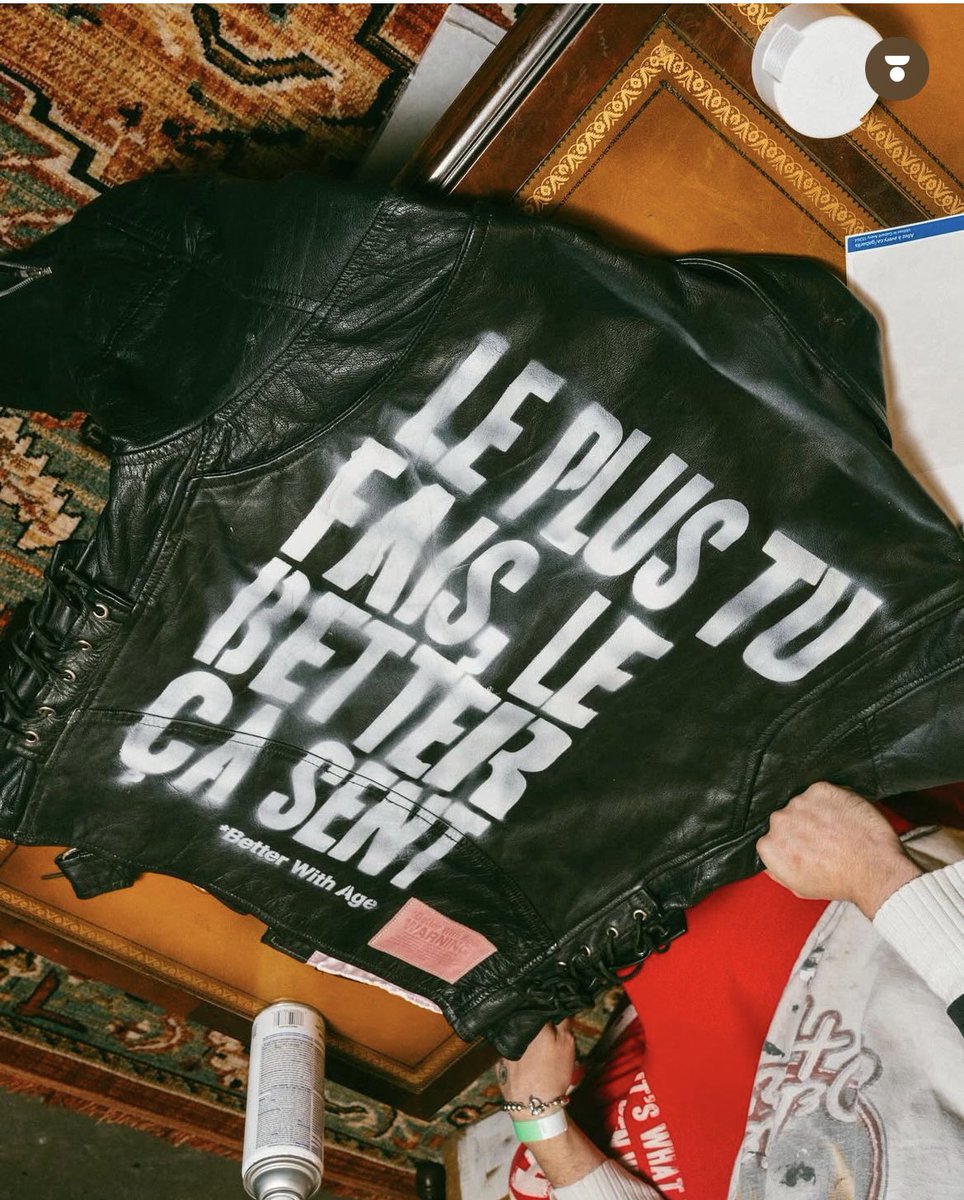 enhaonly01's tweet photo. Ni-ki’s jacket is by a brand called Better With Age. Everything produced by the brand is a one-of-one design as they specialize in reimagined and redesigned vintage pieces. 

There’s only one of Ni-ki’s jacket in the world. 🖤 https://t.co/0moJwsFJBn