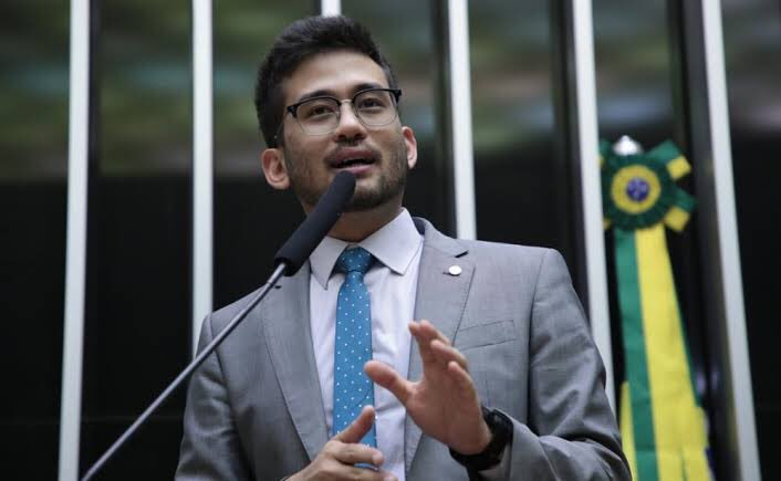 🚨ATENÇÃO: Deputado Kim Kataguiri protocola pedido de impeachment de Lula por crime de responsabilidade; TCU já reconheceu irregularidade em programa