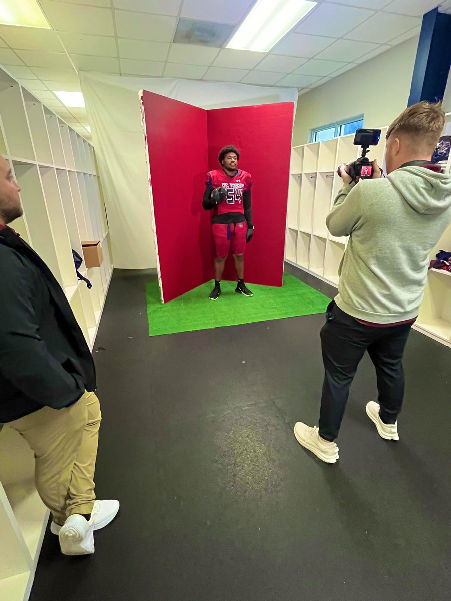 Had a great time at STU @TNeymeiyer <a href="/SouthDadeFtball/">South Dade Buccaneers Football</a> <a href="/CoachReid93/">Chris Reid</a> <a href="/coac/">coac</a>