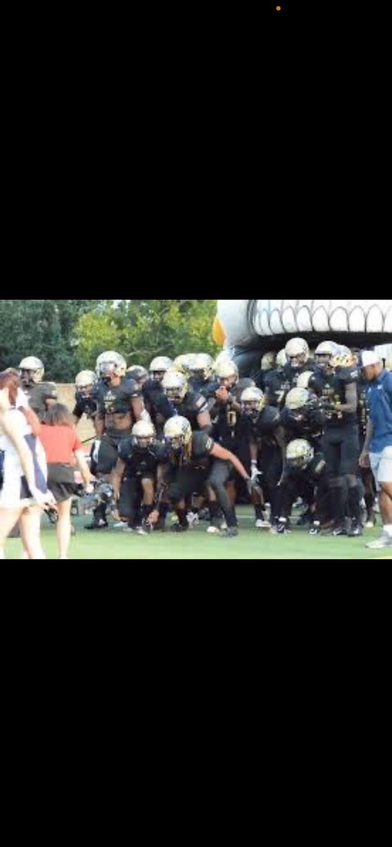 brendarion's tweet photo. After a great talk with @Coach_CDahlke blessed to receive an offer from @DreamU_IndyFB!! @CoachTWilson20 @PJHS_FB
@Madhousefit https://t.co/vghlQ7pYA1