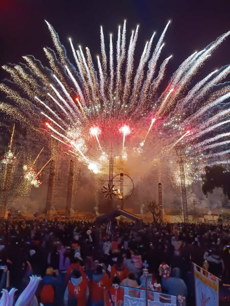 PyroWorldMX's tweet photo. Fotografías de Pirotecnia La Palma, Campeón Nacional, cada año en el Festejo a San Sebastián Marti💥🎇
📷: Fiesta Patronal San Sebastián Mártir_Oficial
#fuegosartificiales #Pirotecnia #PirotecniaMexicana #fireworks https://t.co/QMUlA13VHn