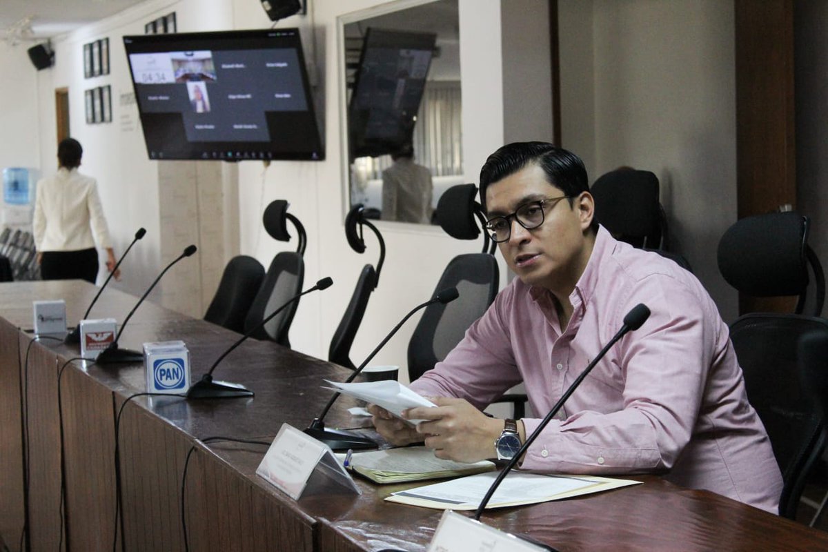 impepac's tweet photo. ✅Trabajando por la democracia✅
📌La Comisión de Pueblos y Comunidades Indígenas del @impepac  aprobó en sesión ordinaria el Programa de Capacitación sobre los Derechos y Obligaciones Político Electorales de la Ciudadanía perteneciente a las Comunidades Indígenas de #Morelos. https://t.co/AFNuTRb3nd