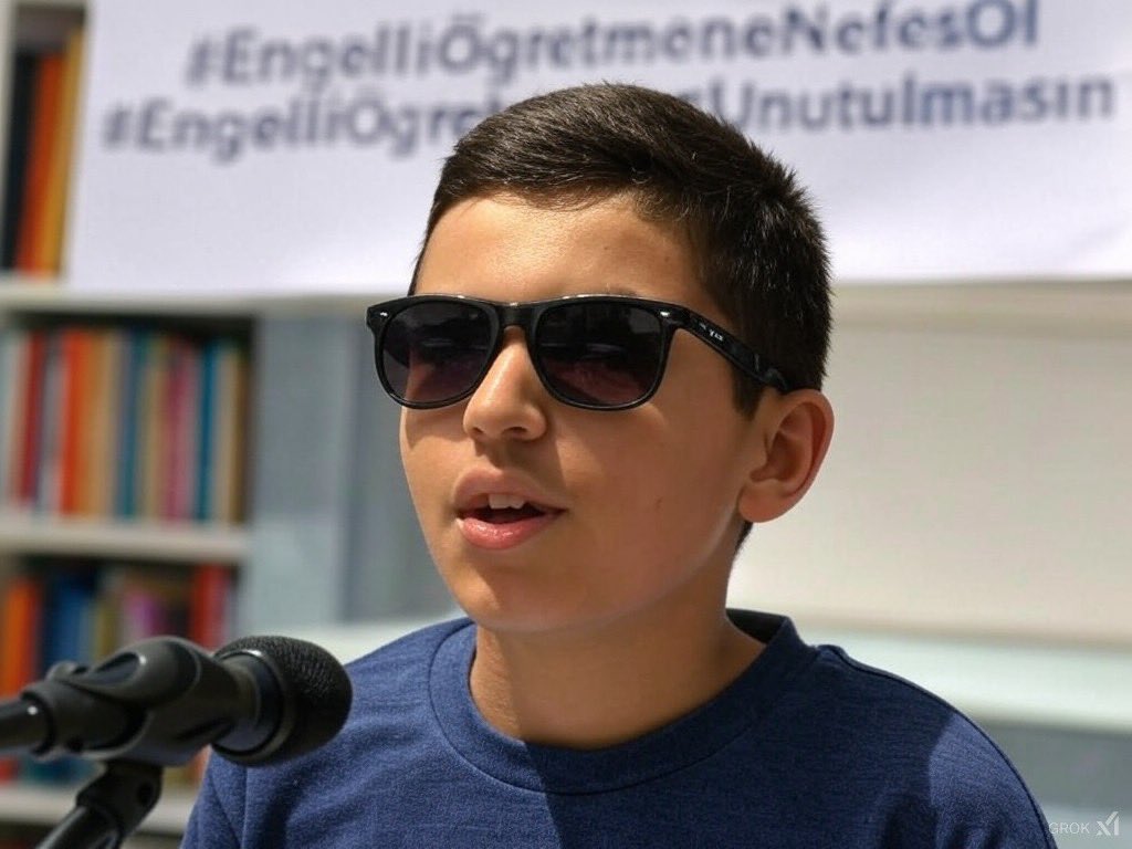 "Eğitimde fırsat eşitliği için engelli öğretmenlerimizi destekleyelim! Herkesin katkısı, daha kapsayıcı bir eğitim sistemine nefes olacaktır. 

#EngelliÖğretmeneNefesOl