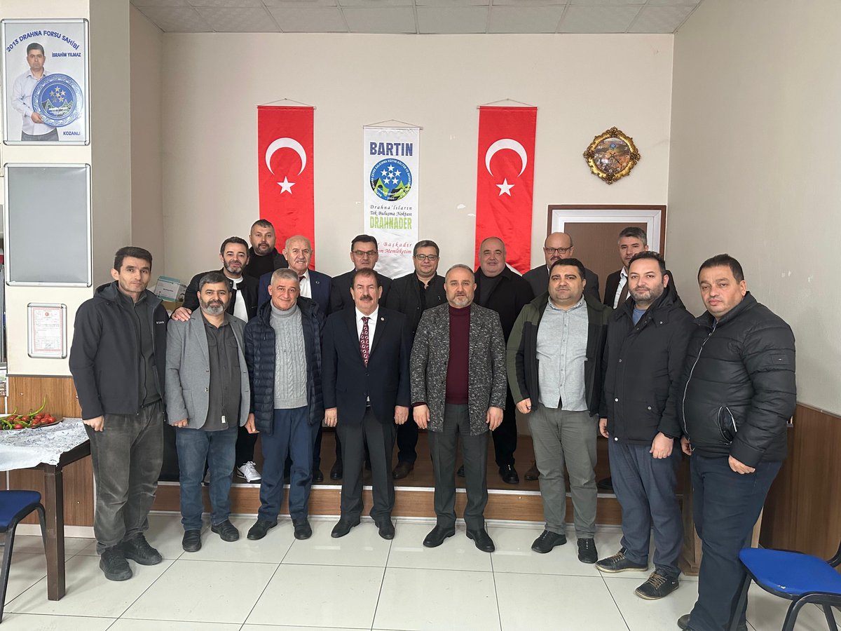 Ulukayader's tweet photo. DRAHNADER'in organize ettiği programda Bartın Mv. Yusuf Ziya Aldatmaz, AK Parti Bartın İl Bşk. Yaşar Arslan, Abdipaşa Belediye Bşk. Yaşar Dönmez, Kozcağız Belediye Bşk. Mustafa Karaman, DRAHNADER Bşk. Hasan Çetinkaya ile DRAHNADER Yönetim Kurulu Üyeleriyle bir araya geldik. https://t.co/5gTmYTP6kK