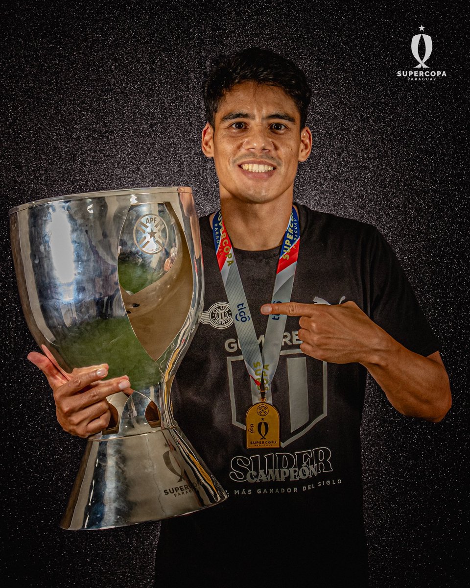 ¡La alegría de los 𝕊𝕦𝕡𝕖𝕣𝕔𝕒𝕞𝕡𝕖𝕠𝕟𝕖𝕤! 🥳

Los gumarelos celebran con todo su primera conquista del año: la Supercopa Paraguay 2024. ⚫️⚪️🏆

#FinalDeCampeones ⭐️
