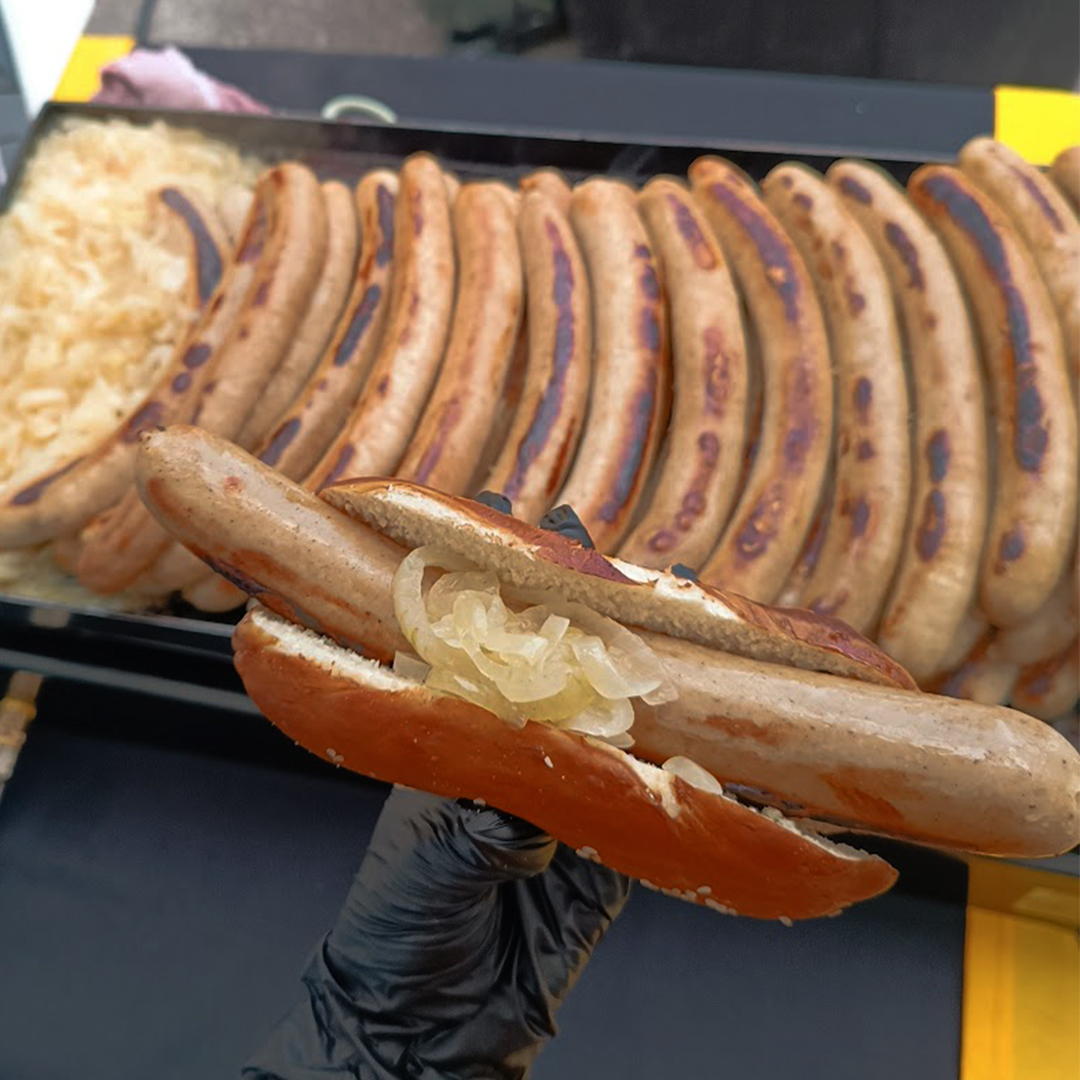 ICH 💛 WURST
.
.
#bratwurstcdmx #wurstwagenmx #hotdogsparaeventos