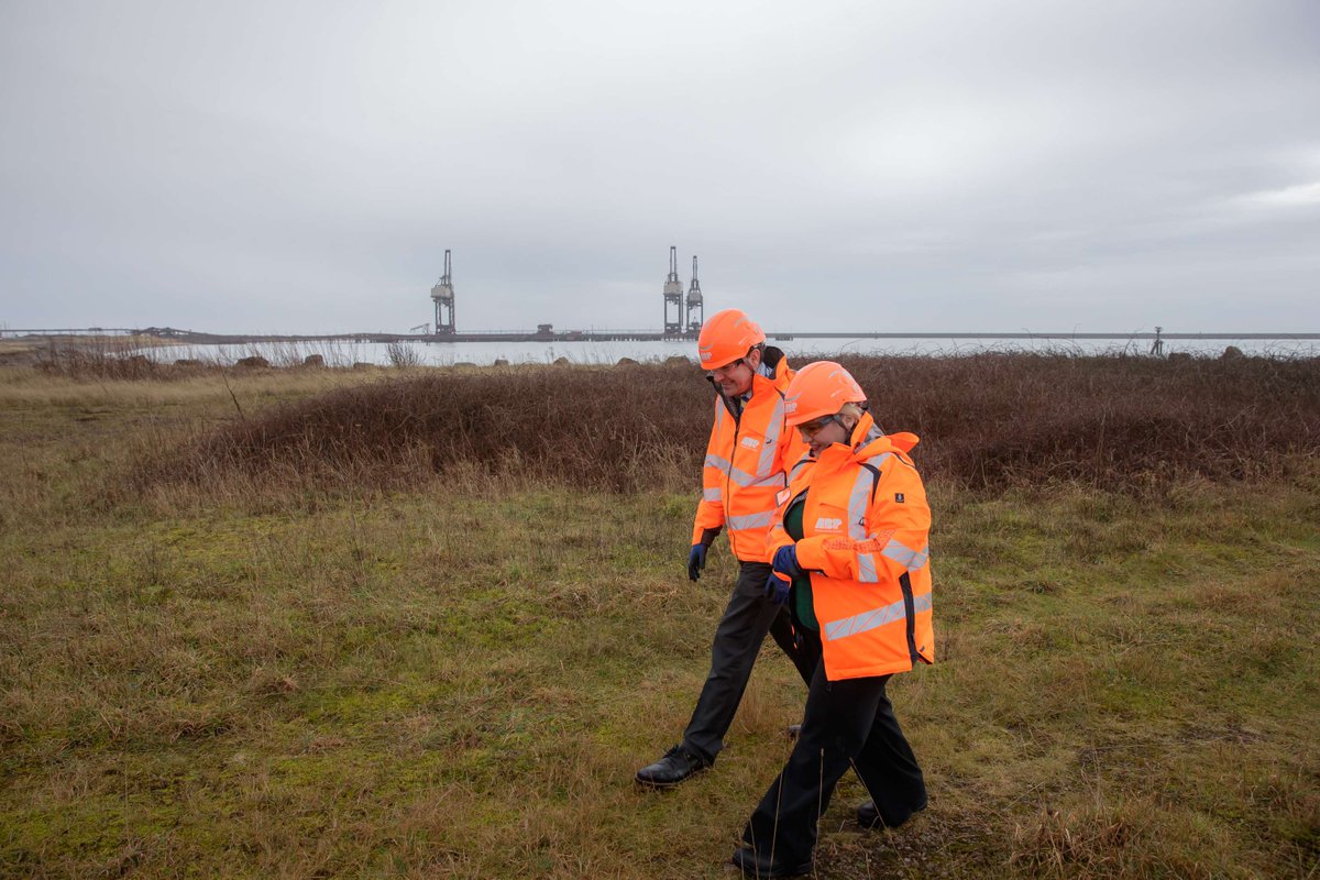 Economi Cymru (@economycymru) on Twitter photo Freeports are bringing global trade and quality jobs to Wales 🚢
Mae'r porthladdoedd rhydd yn anelu at ddenu £6.5bn a chreu tua 17,000 o swyddi!
With both of our freeports now open for business, Rebecca Evans met <a href="/abports21/">ABP: the UK’s leading ports group</a> <a href="/CelticFreeport/">Celtic Freeport</a> to hear about plans for investment. Freeports are bringing global trade and quality jobs to Wales 🚢
Mae'r porthladdoedd rhydd yn anelu at ddenu £6.5bn a chreu tua 17,000 o swyddi!
With both of our freeports now open for business, Rebecca Evans met <a href="/abports21/">ABP: the UK’s leading ports group</a> <a href="/CelticFreeport/">Celtic Freeport</a> to hear about plans for investment.