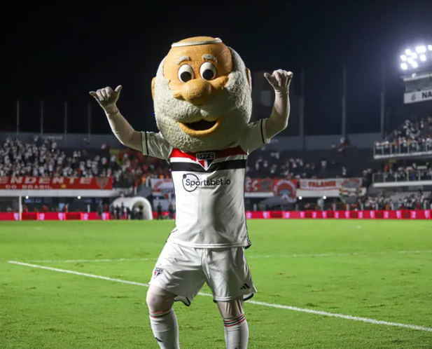 eh o max tweet media