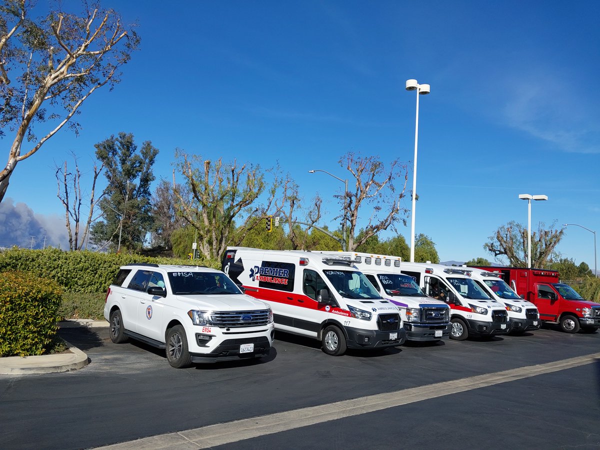 CA_EMSA's tweet photo. An Ambulance Strike Team has been repositioned in Santa Clarita to bolster recovery efforts for the Hughes Fire which has grown due to Santa Ana winds. A huge thanks to all first responders for their diligence and dedication.
#CaliforniaWildfires #EMSA #CHHS #CaliforniaStrong https://t.co/qsRRjA7cEU
