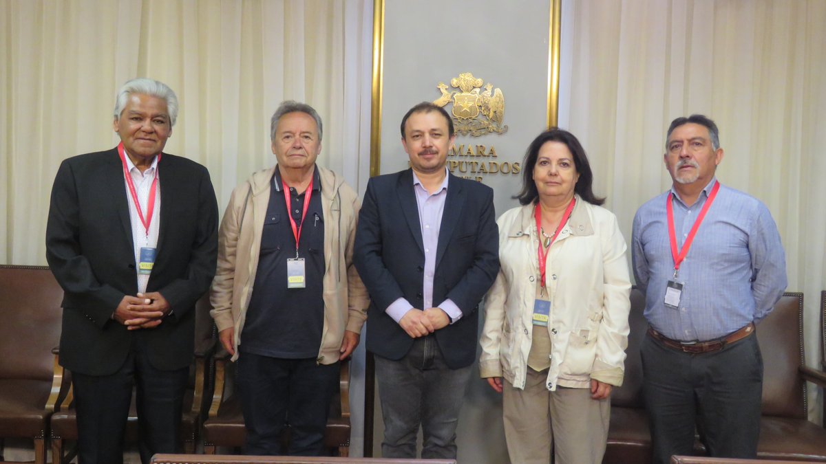 Dirigentes nacionales de <a href="/conupia/">CONUPIA</a>  fueron recibidos por el presidente de la Comisión de Trabajo de la Cámara, <a href="/luiscuellop/">Luis Cuello Diputado</a> 
La cita tuvo como objeto era conocer de primera fuente el desarrollo legislativo del proyecto de pensiones que avanza actualmente en el Congreso.
