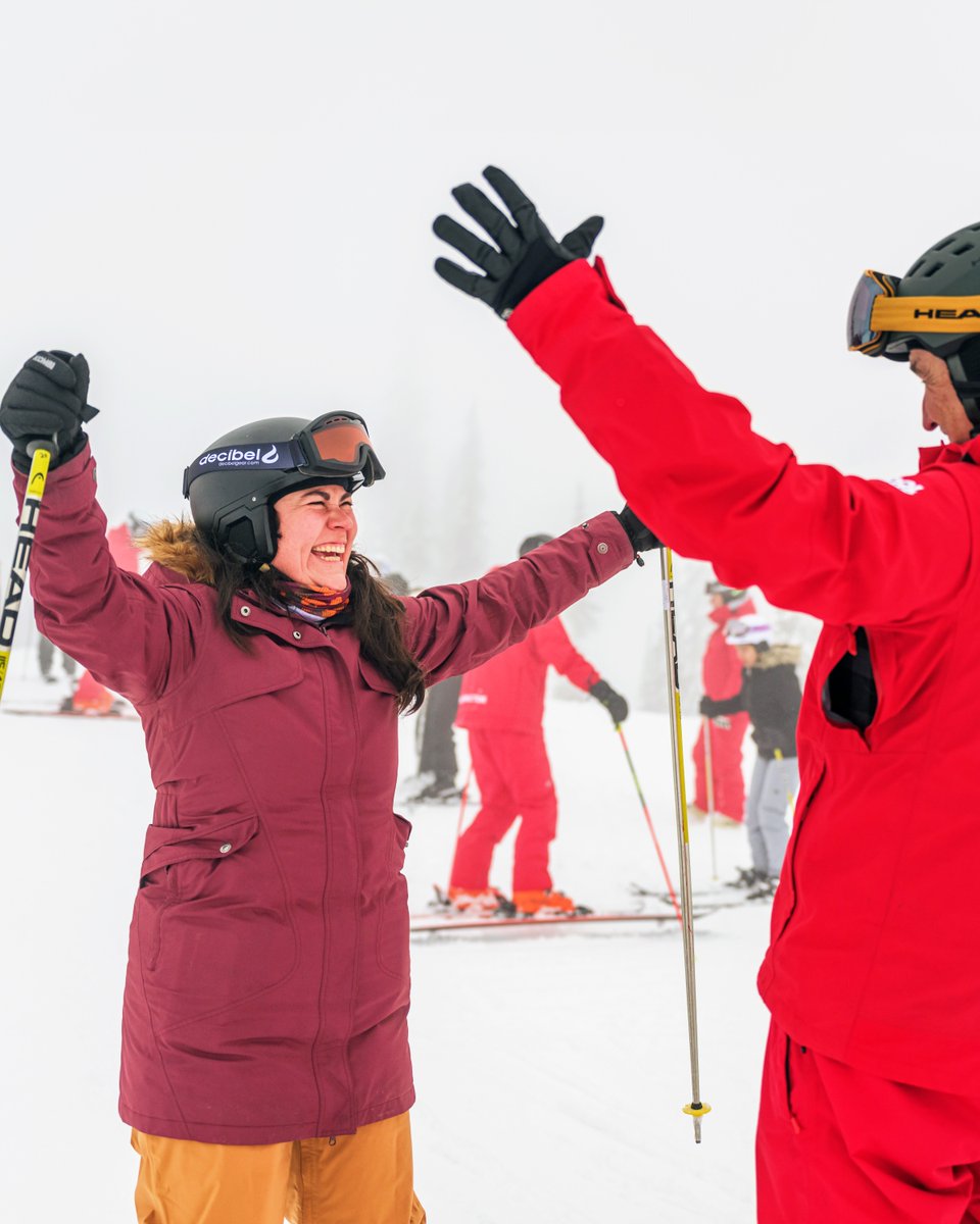 ✨ Dreaming of gliding down the slopes like a pro... but don’t know where to start? Say hello to Learn &amp; Turn – our Friday night beginner ski and snowboard program!  Book your spot online now 👉 bit.ly/4jihFjc

#skibigwhite #kelowna #okanagan #okanaganliving