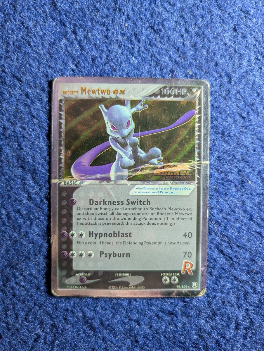 AdamDashper's tweet photo. @ace_grading @RandolphUK I understand this card is worth alot, but is it, if it's in this bad of a condition? https://t.co/4a73teNFAQ