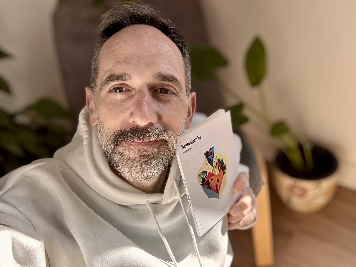 Hola, cielo azul. Seguidme en BlueSky: bsky.app/profile/mariod…. Bye, X!