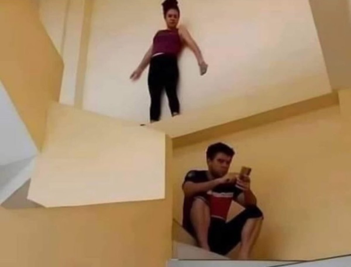 Hoodville_'s tweet photo. Her: I don’t have trust issues

Also her: https://t.co/pQtS50DM7A