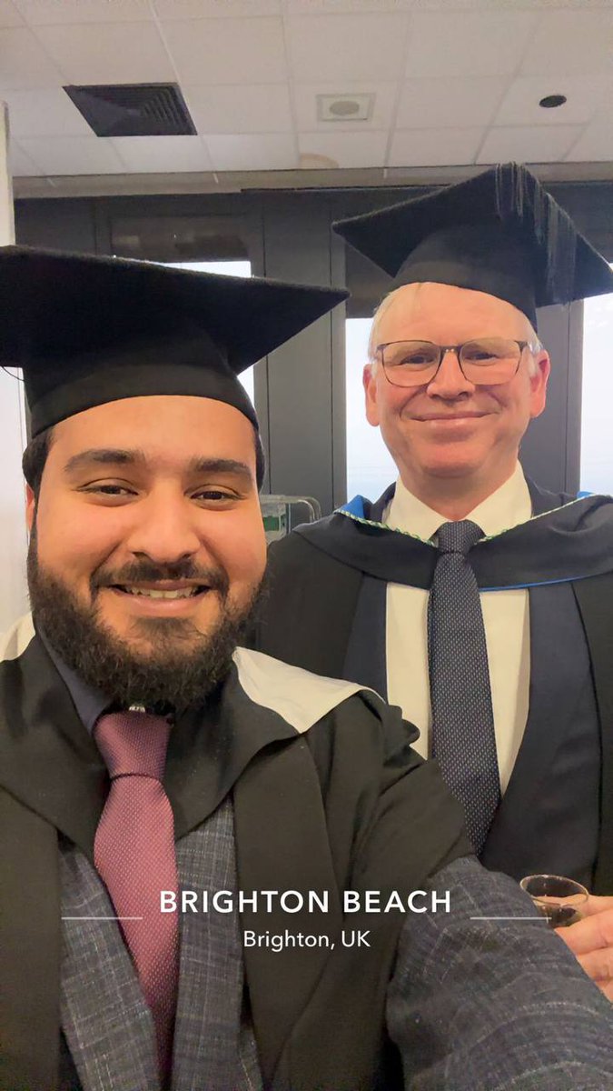 مبروك للنصر صلاح الراشد تخرجه ماجستير القانون الدولي من جامعة <a href="/SussexUni/">University of Sussex</a> من UK
هنا مع استاذه يوم التخرج أمس
<a href="/Sarah2be/">Sarah Al-Mutairi</a> 
<a href="/AlrashedNasr/">نصر صلاح الطراروه</a>