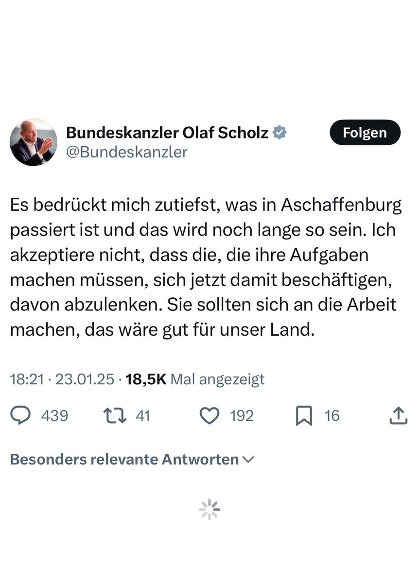 janfleischhauer's tweet photo. Mit jedem Tweet wird es schlimmer. Das Regierungsgeschäft als Online-Selbstgespräch: „Die, die ihre Aufgaben machen müssen …“, „sie sollten sich an die Arbeit machen, das wäre gut für unser Land.“ Das ist ein Fall für den Psychologen. https://t.co/nKjOXJyGLz