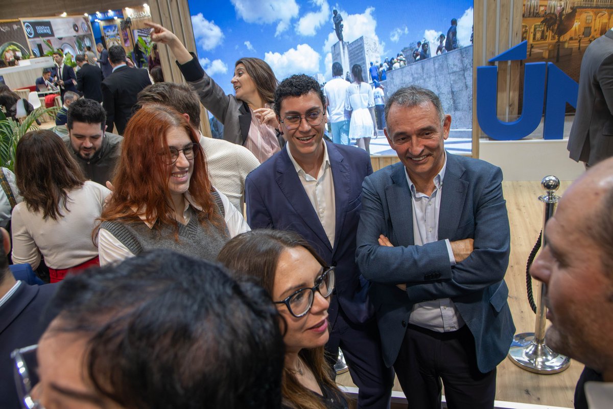 DavidLopezAlc's tweet image. Esta mañana hemos asistido a FITUR junto a @EnriqueSantiago, @AidaCast y otros representantes públicos de IU de toda España.

Una jornada de intercambio de experiencias con otros municipios y pueblos hermanos para seguir mejorando nuestras ciudades.