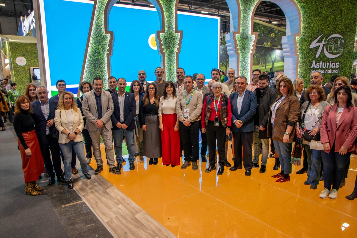 DavidLopezAlc's tweet image. Esta mañana hemos asistido a FITUR junto a @EnriqueSantiago, @AidaCast y otros representantes públicos de IU de toda España.

Una jornada de intercambio de experiencias con otros municipios y pueblos hermanos para seguir mejorando nuestras ciudades.