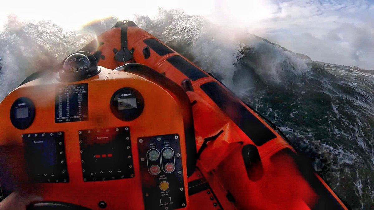 Take care if you are out in #StormEowyn as it sweeps through brining strong winds. 

The <a href="/RNLI/">RNLI</a>’s safety advice is:

⚠️ Stay well back from wintery seas &amp; cliff edges
⚠️ Check the weather forecast &amp; tide times
⚠️ Take a phone with you
⚠️ Call 999 or 112 and ask for the Coastguard