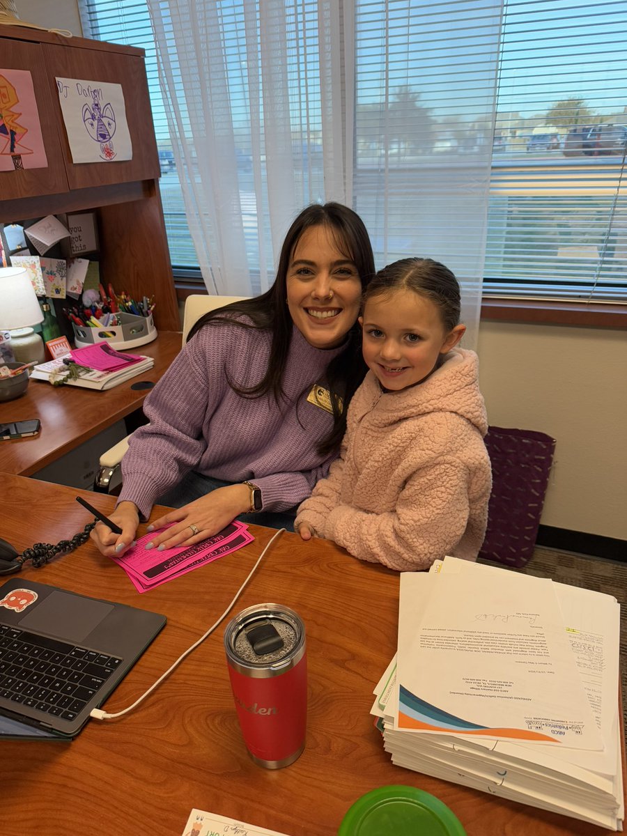 OCES administrators start their day making positive phone calls to parents for students who model core values. #todayincomal #growinggreatness #togetherwecultivate