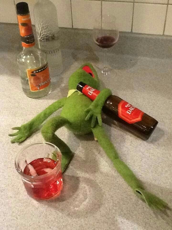 Gavilar: - Hermano, acuérdate de seguir los Códigos esta noche

Dalinar medio minuto después: