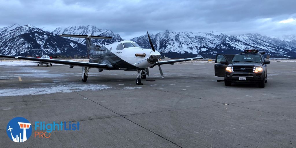 FlightList PRO tweet media
