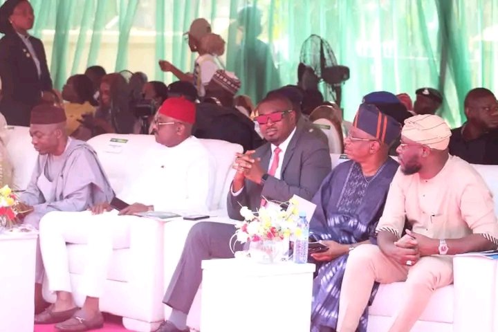 Repmartinsesin's tweet photo. I had the honour of joining the First Lady of the Federal Republic of Nigeria, @SenRemiTinubu, CON, at the commissioning of the NYSC Digital Museum and Television Studio today in Abuja.  

Congratulations to the NYSC Director General, Brig. Gen. YD Ahmed, and the entire https://t.co/x1S31WqG8n