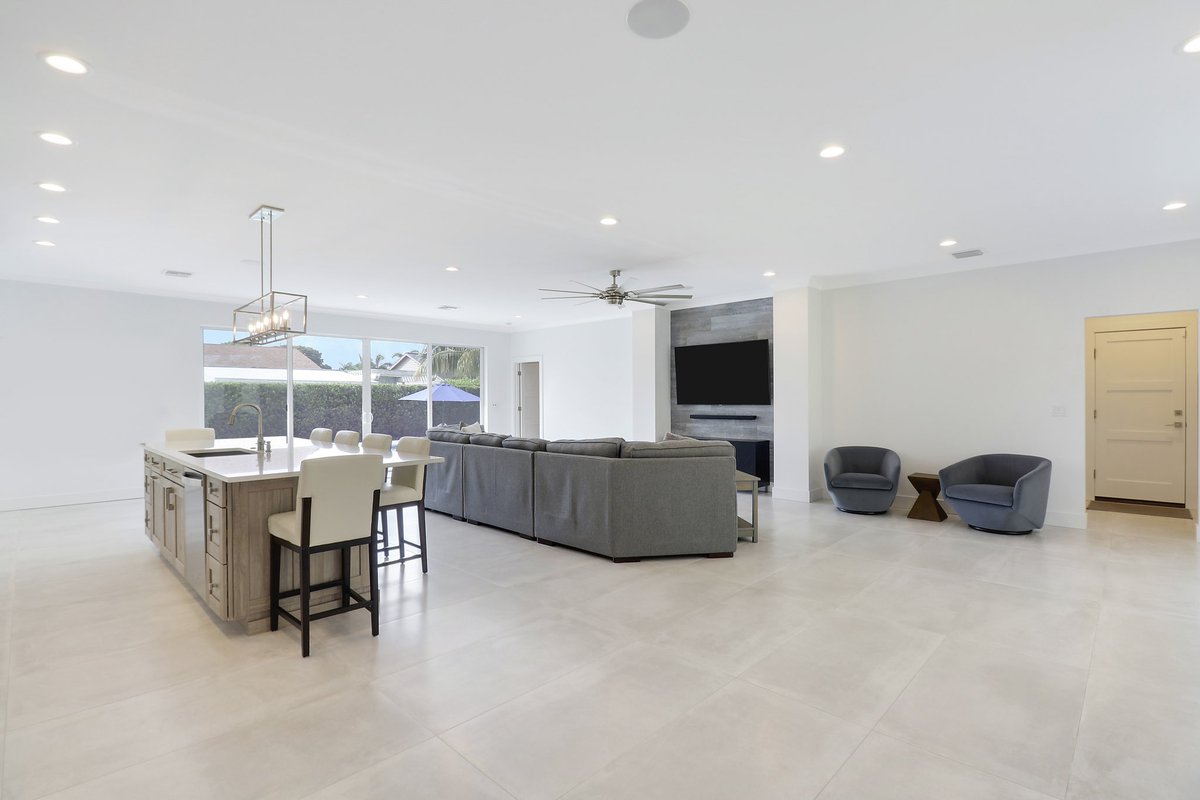 A staple of our design build company is the open floor plan. This offers such a clean look and creates a great space for quality family time! Consider us for your next new build or remodel. puyolenterprise.com