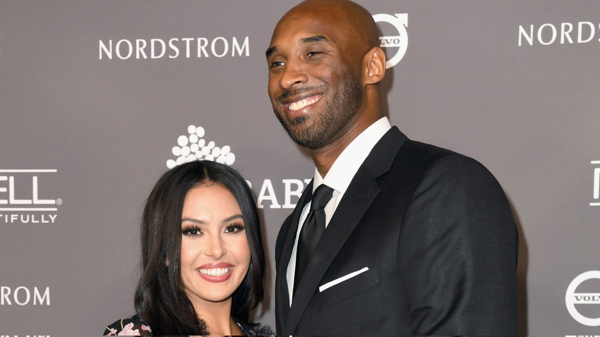 🌟 Heartwarming community spirit in action! Vanessa Bryant took time to volunteer with <a href="/Baby2Baby/">Baby2Baby</a>, packing essential emergency supplies for victims of the devastating wildfires. 🌄💪 As a proud Angeleno, she also shared heartfelt memories from her beloved LA home, showing