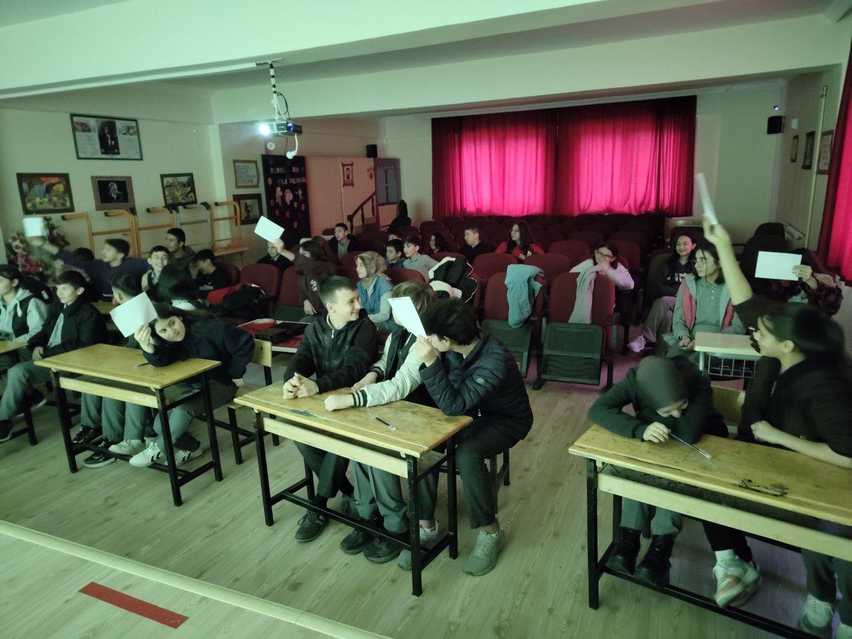 Çocuklar Yarışıyor✍️
Dönem Sonu Faaliyet Haftası #MEBFestival
<a href="/fazilet_durmus/">Fazilet Öğretmen 🇹🇷</a> 
<a href="/yusufziyayakti/">Yusuf Ziya Yaktı</a> 
<a href="/h_kadim33/">Hüseyin KADİM</a> 
<a href="/GulnarMEM/">Gülnar İlçe Millî Eğitim Müdürlüğü</a>