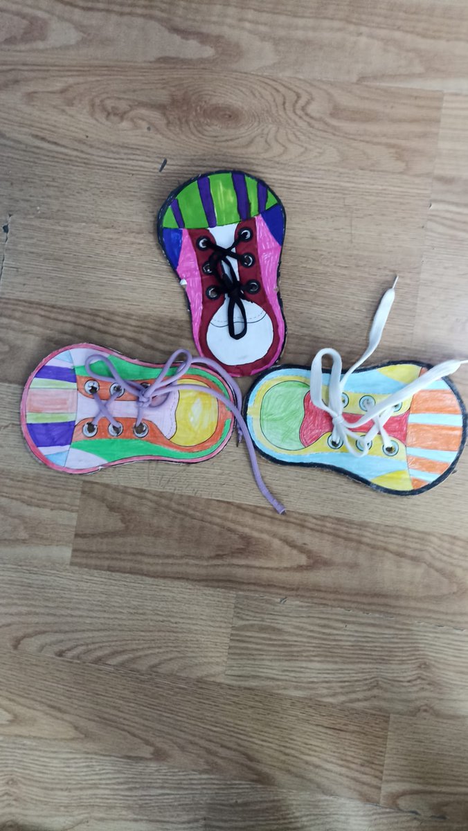 Dönem Sonu Faaliyet Haftası” etkinlikleri kapsamında daha fazla müzik, sanat ve bilim etkinliğiyle #MEBFestival yoluna devam ediyor!
<a href="/atiyekavi/">Atiye</a> öğretmenimizin ayakkabı bağlama etkinliği 
 #TürkiyeYüzyılıMaarifModeli
<a href="/tcmeb/">Millî Eğitim Bakanlığı</a> <a href="/Yusuf__Tekin/">Yusuf Tekin</a> <a href="/samsunmem/">Samsun İl Milli Eğitim Müdürlüğü</a> <a href="/IlceYakakent/">Yakakent İlçe Milli Eğitim Müdürlüğü</a> <a href="/KadirBo02112731/">Kadir Bozkurt</a>