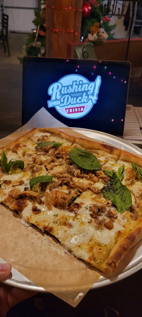 🍕Trivia with Bernadette and <a href="/PizzaMoto/">PizzaMoto</a> is back tonight 🍕

We are open today 4-9pm, Pizza at 4pm-sell out, and trivia at 6pm. 

#Pizza #rushingduck #drinklocal #eatlocal #trivia #pizzamoto
