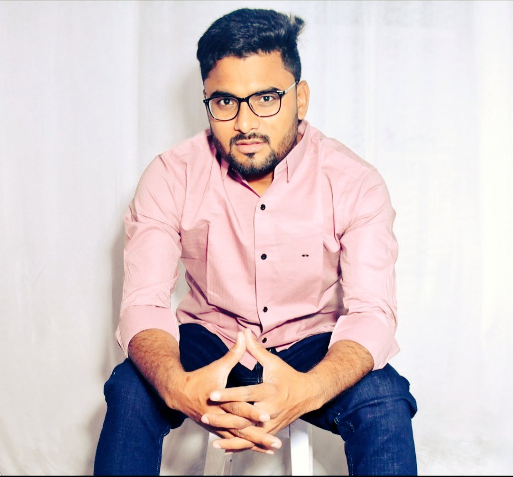 ImZen_714's tweet photo. बेरोजगार युवाओं का हमेशा साथ देने वाले संघर्षशील भाई @Radhemahwa जी को जन्म दिवस की हार्दिक शुभकामनाएं !
मैं आपके उज्जवल भविष्य की कामना करता हु
#AlwaysKeepSmiling https://t.co/1vlWqAODR3