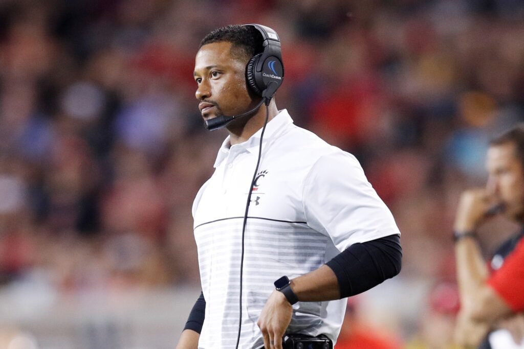 Williams_Justin's tweet image. “You knew right away Marcus was going to be a star.”

Nine members of Notre Dame’s current staff worked with head coach Marcus Freeman during his stint as an assistant at Cincinnati.

Those bonds help lay the foundation for Notre Dame’s run to this year’s national championship.